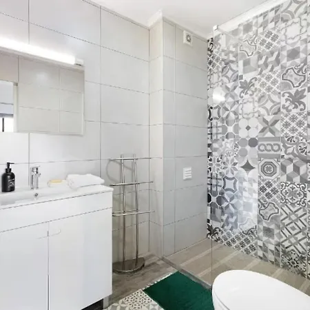 Apartamento Com Piscina 公寓 *
